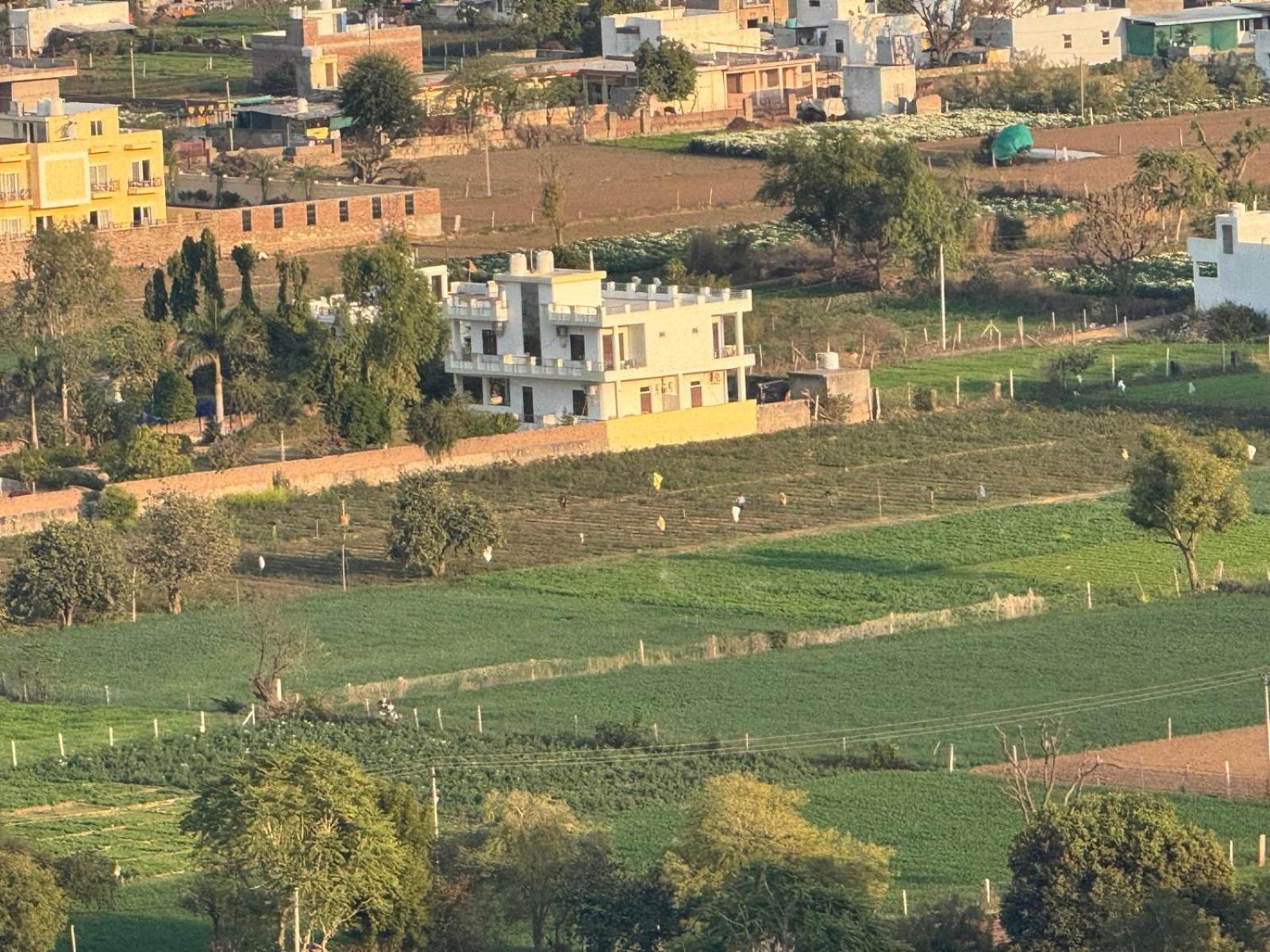 Hotel Divine Palace Pushkar Esterno foto