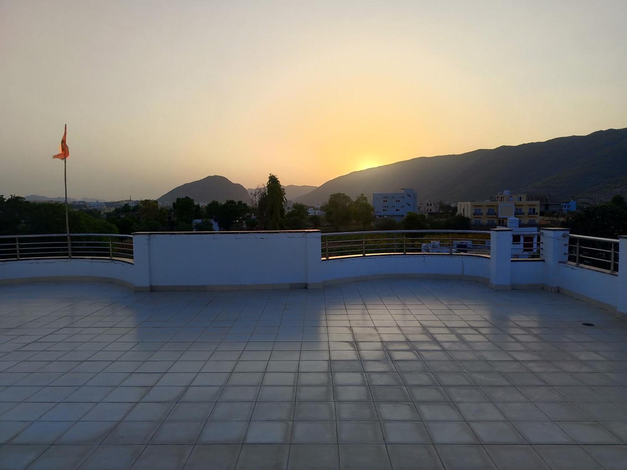 Hotel Divine Palace Pushkar Esterno foto